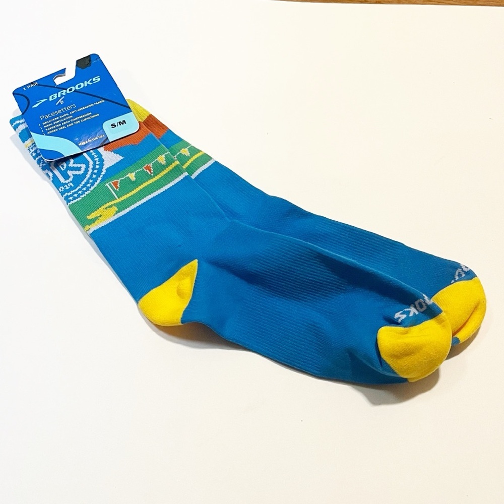 NWT Brooks Pacesetters Running Socks | Blue Yellow Green | S/M